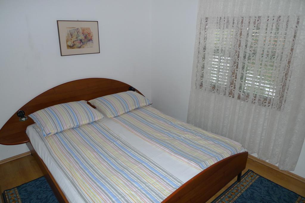 Apartments Vodice Srima Oda fotoğraf